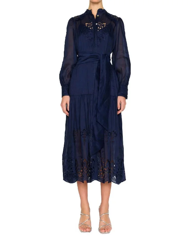 Women's Cozy Clothes Limited - Time Bundle Raya Long Sleeve Midi Dress In Navy