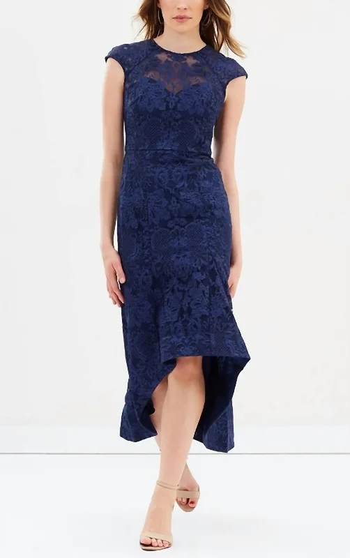 Stylish Women's Garments For Holidays Early Access to Art Deco Styles Sale Prehnite Cap Sleeve Embroidery Midi Dress in Navy