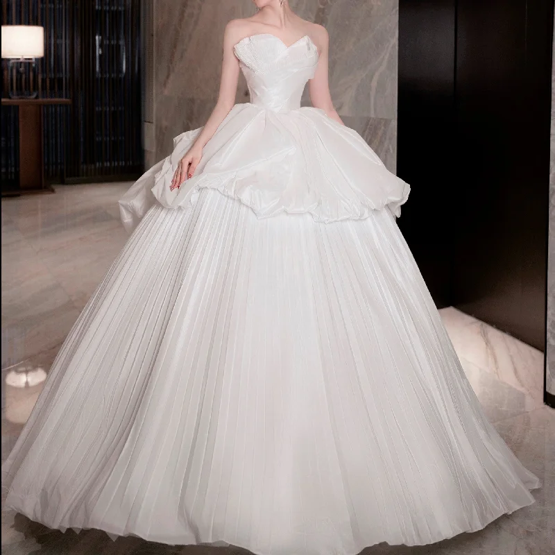 Women's Casual Attire Dreamy Draping Ruffled & Tiered Skirt Ball Gown Style Wedding Dresses