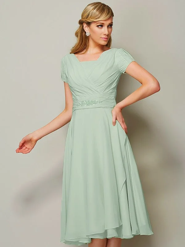 Women's Sporty Chic Clothes Parisian Effortless Chic Style Sheath/Column Bateau Short Sleeves Ruffles Short Chiffon Tea-Length Bridesmaid Dresses