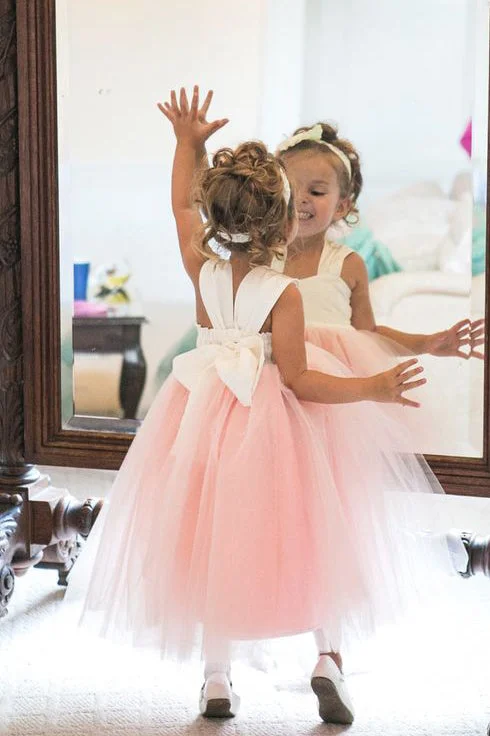 Vintage-Inspired Women's Clothes Mid - Week Surprise Cute Straps A Line Pink Long Tulle Flower Girl Dresses Sleeveless Flower Girl Dresses with Bow F011