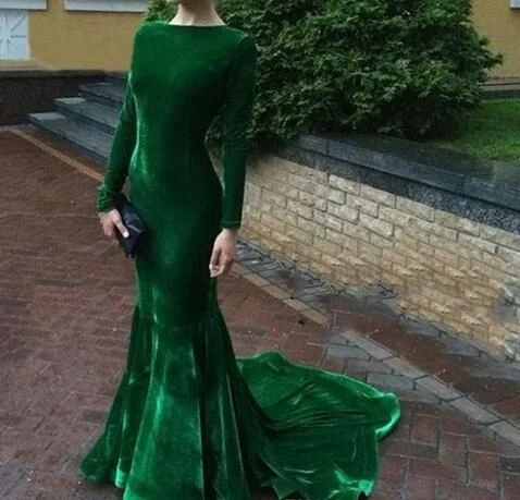 Women's Holiday Clothes Discounts on Casual Weekend Styles Elegant Green Prom Dress,Long Sleeve Evening Dresses, Velvet Emerald Green Prom Gown   cg18952