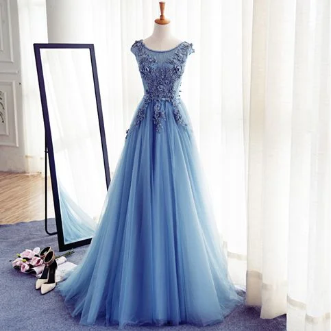 Women's Clothes And Apparel Sets Alluring Design Elegant Scoop Neck Lace Blue Long Prom Dress Graduation Gown for High School Senior Party Gowns