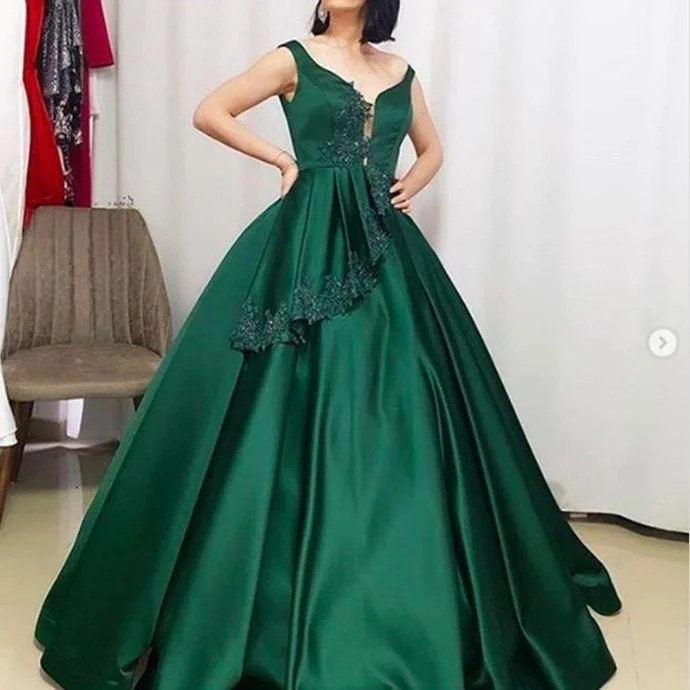 Women's Clothing Sets Mid - Season Sale prom dresses 2021 deep v neck lace appliques beading pearls ball gown satin long evening dresses   cg19510